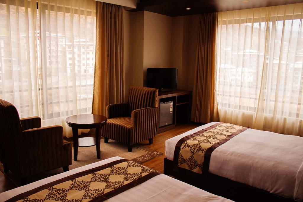 Ariya Hotel Thimphu Buitenkant foto