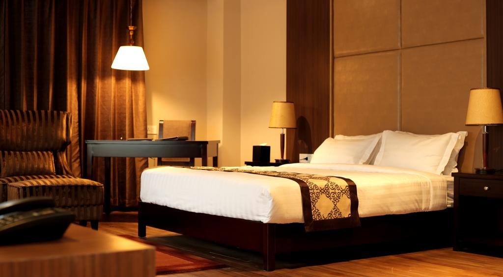 Ariya Hotel Thimphu Buitenkant foto