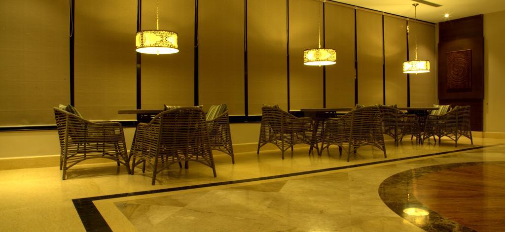 Ariya Hotel Thimphu Buitenkant foto
