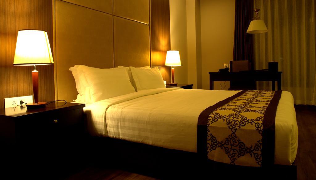 Ariya Hotel Thimphu Buitenkant foto